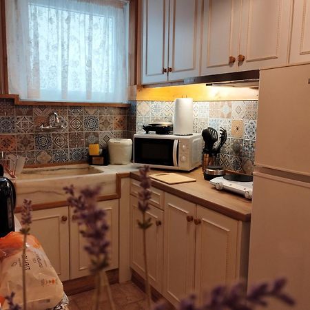 Something About Mary Apartment Athena Bagian luar foto