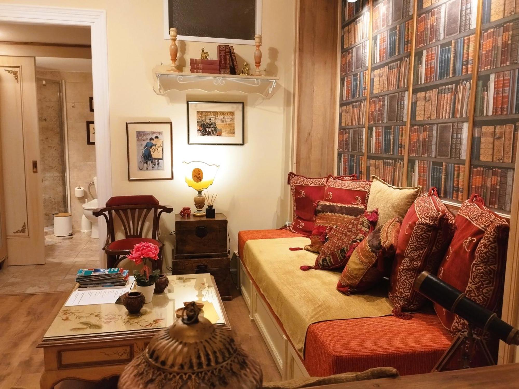 Something About Mary Apartment Athena Bagian luar foto